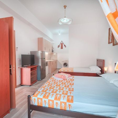 Mirror Beach Ksamil - Vila Zervo Sarandë Esterno foto