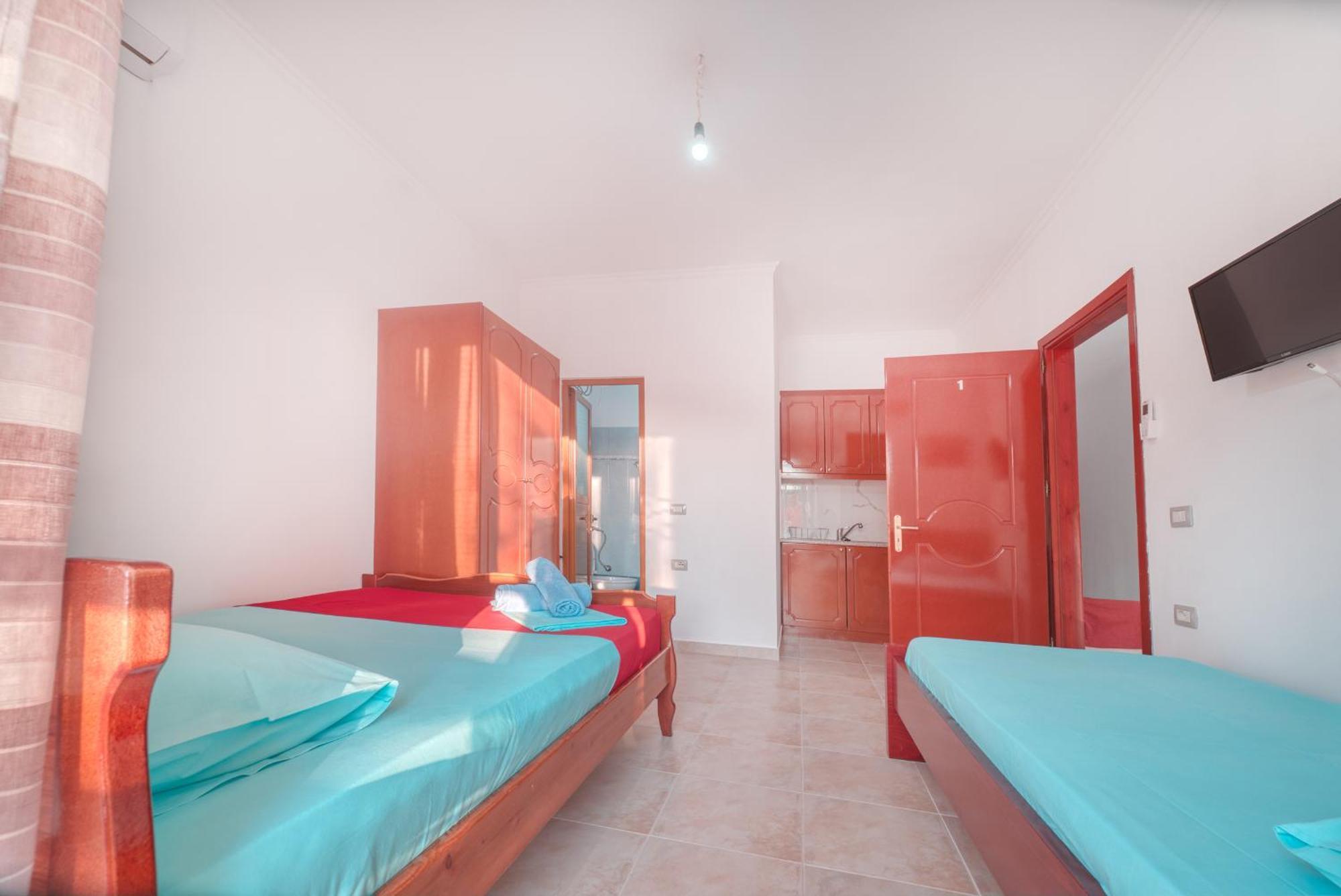 Mirror Beach Ksamil - Vila Zervo Sarandë Esterno foto
